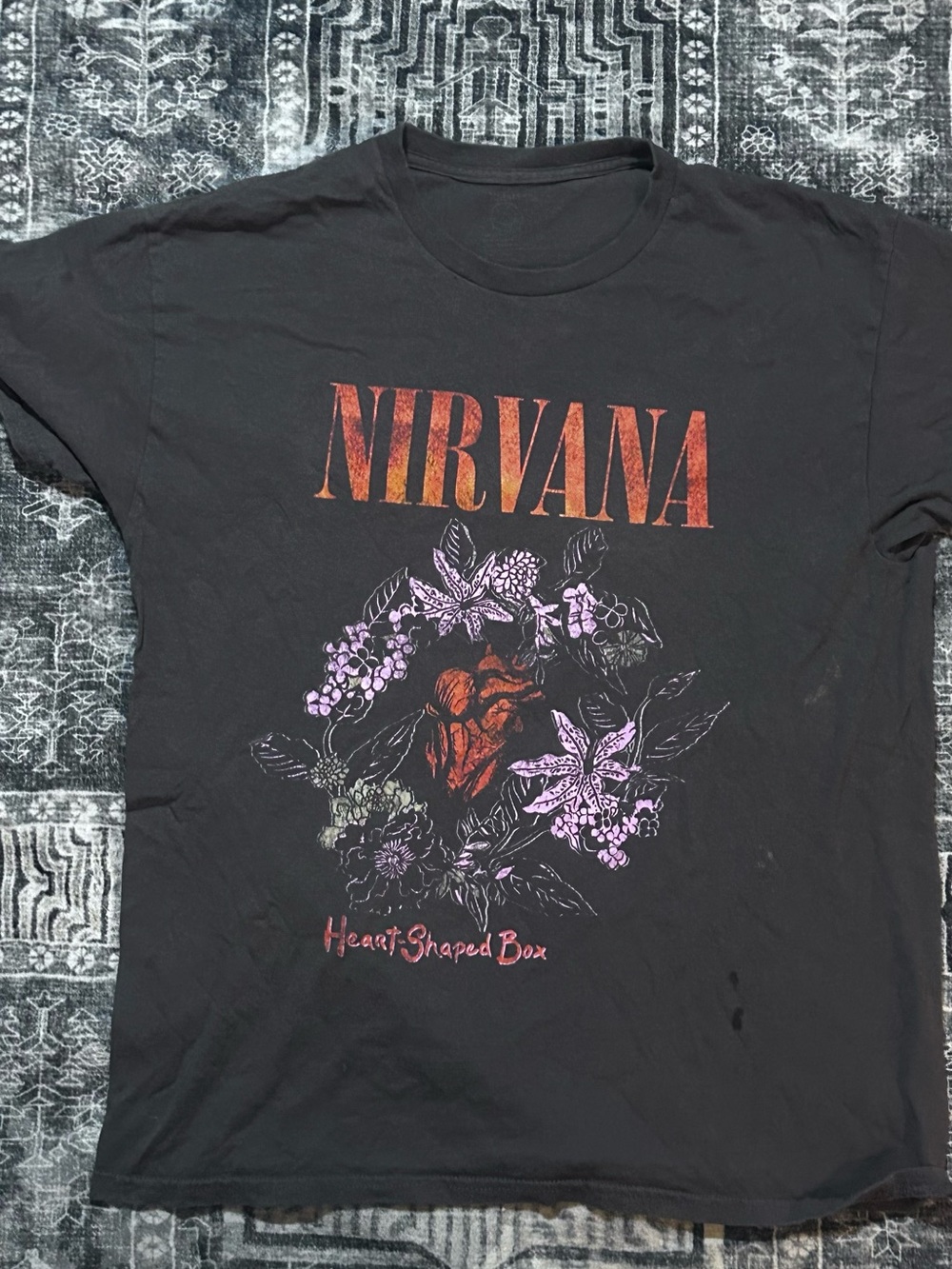 NIRVANA Black Short-Sleeve 'Heart-Shaped Box' Floral Graphic Tee